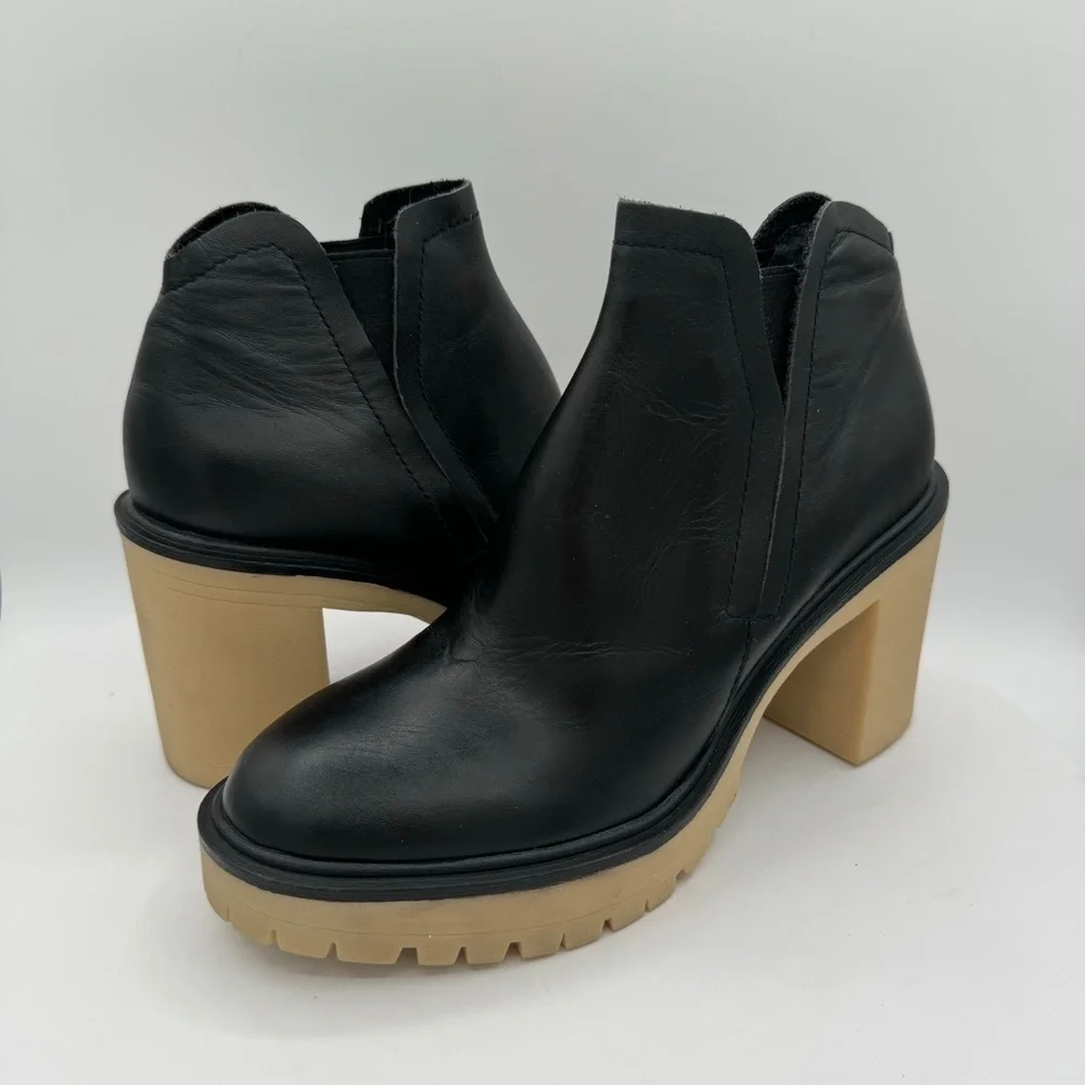 DOLCE VITA Cashe‎ H20 Waterproof Womens Booties Size 7.5 Color Black NEW